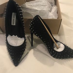 Brand new Steve Madden spiked stilettos size 7!